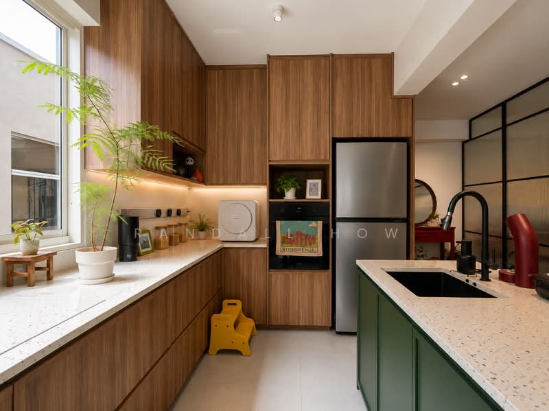 Castle Green, 481 Yio Chu Kang Road, 3 Bedrooms, 1,152 sqft, Condominium For Sale, by Randall How, 500202592 - Kitchen - PropertyGuru.com.sg