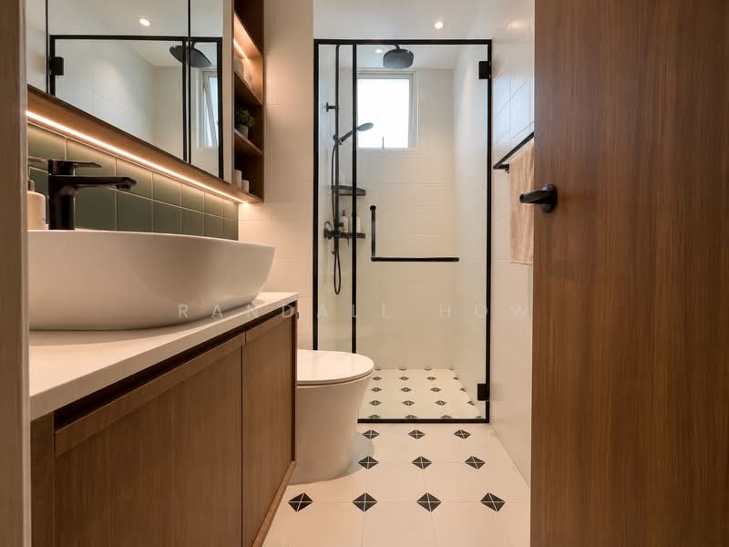Castle Green, 481 Yio Chu Kang Road, 3 Bedrooms, 1,152 sqft, Condominium For Sale, by Randall How, 500202592 - Common Bathroom - PropertyGuru.com.sg