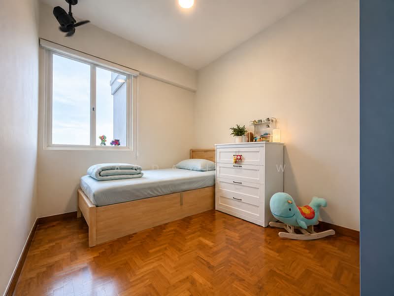 Castle Green, 481 Yio Chu Kang Road, 3 Bedrooms, 1,152 sqft, Condominium For Sale, by Randall How, 500202592 - Common Bedroom 2 - PropertyGuru.com.sg
