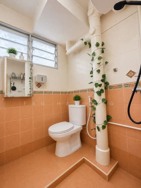 622 Bedok Reservoir Road, 622 Bedok Reservoir Road, 3 Bedrooms, 980 sqft, HDB Flat For Sale, by Fan Hao Ang, 500202607 - Bathroom - PropertyGuru.com.sg