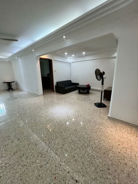 538 Ang Mo Kio Avenue 5, 538 Ang Mo Kio Avenue 5, 2 Bedrooms, 882 sqft, HDB Flat For Rent, by Henry Na, 500202617 - Living Room - PropertyGuru.com.sg
