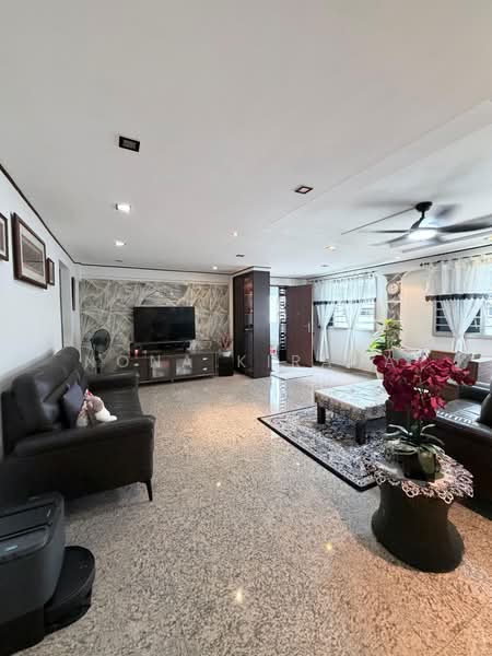 435 Bukit Panjang Ring Road, 435 Bukit Panjang Ring Road, 3 Bedrooms, 1,119 sqft, HDB Flat For Sale, by Nona Kirana, 500202624 - Living Room - PropertyGuru.com.sg