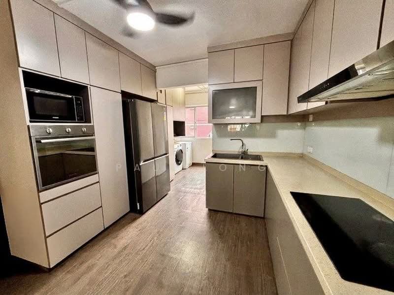 763 Pasir Ris St 71 Spacious 5I Corner unit for sale, 763 Pasir Ris Street 71, 3 Bedrooms, 1,356 sqft, HDB Flat For Sale, by Paul Long, 500202627 - Kitchen - PropertyGuru.com.sg