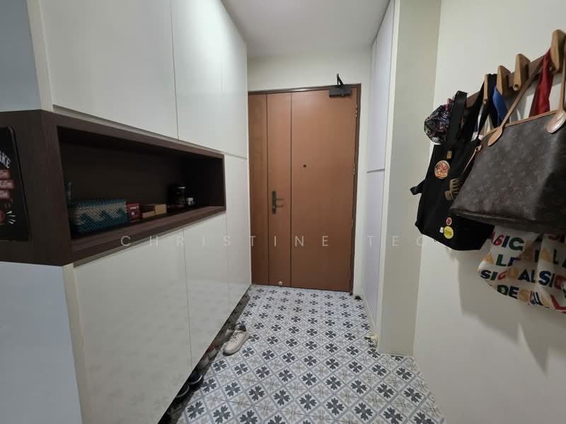 487A Choa Chu Kang Avenue 5, 487A Choa Chu Kang Avenue 5, 3 Bedrooms, 1,216 sqft, HDB Flat For Sale, by Christine Teo, 500202634 - Entrance - PropertyGuru.com.sg
