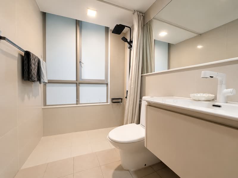 The Quartz, 61 Compassvale Bow, 3 Bedrooms, 1,130 sqft, Condominium For Sale, by Michael Dong, 500202638 - Bathroom - PropertyGuru.com.sg