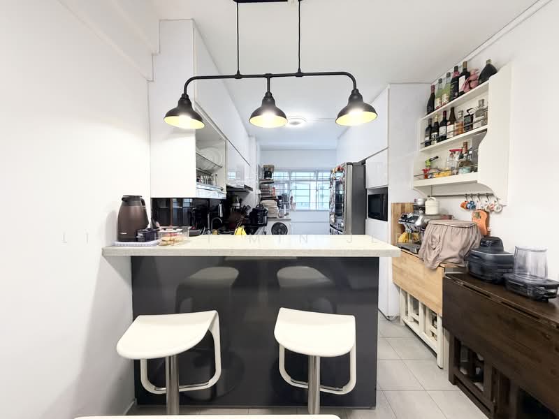 824 Woodlands Street 81, 824 Woodlands Street 81, 3 Bedrooms, 904 sqft, HDB Flat For Sale, by Lin Hui Min Jerlyn, 500202639 - Kitchen - PropertyGuru.com.sg