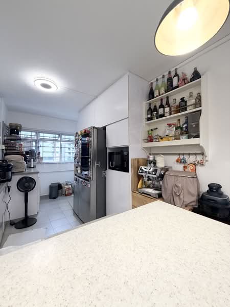 824 Woodlands Street 81, 824 Woodlands Street 81, 3 Bedrooms, 904 sqft, HDB Flat For Sale, by Lin Hui Min Jerlyn, 500202639 - Kitchen - PropertyGuru.com.sg