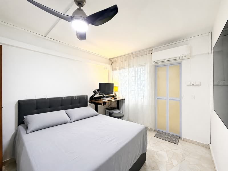 824 Woodlands Street 81, 824 Woodlands Street 81, 3 Bedrooms, 904 sqft, HDB Flat For Sale, by Lin Hui Min Jerlyn, 500202639 - Bedroom - PropertyGuru.com.sg