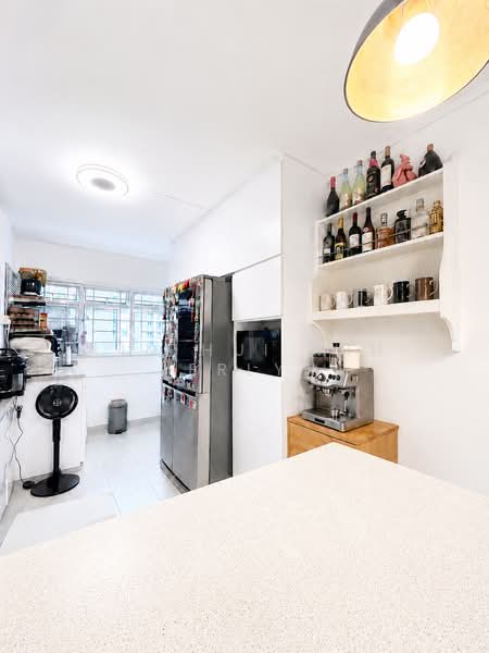 824 Woodlands Street 81, 824 Woodlands Street 81, 3 Bedrooms, 904 sqft, HDB Flat For Sale, by Lin Hui Min Jerlyn, 500202639 - Kitchen - PropertyGuru.com.sg
