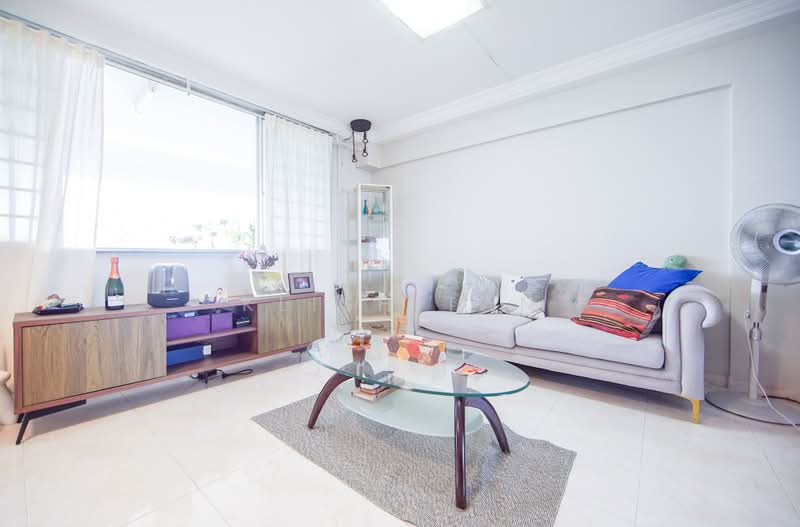 48 Lengkok Bahru, 48 Lengkok Bahru, 3 Bedrooms, 904 sqft, HDB Flat For Sale, by Klish Tan, 500202644 - Living Room - PropertyGuru.com.sg