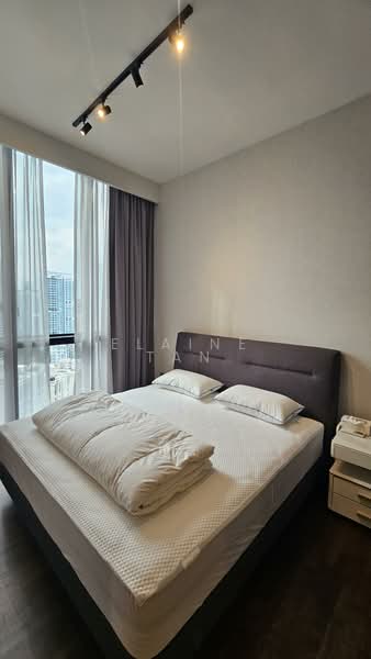 Martin Modern, 10 Martin Place, 2 Bedrooms, 850 sqft, Apartment For Rent, by Elaine Tan, 500202653 - Bedroom - PropertyGuru.com.sg