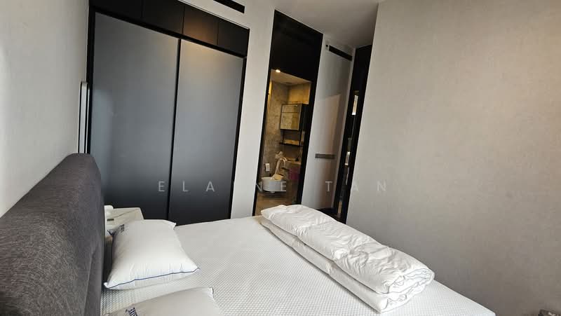 Martin Modern, 10 Martin Place, 2 Bedrooms, 850 sqft, Apartment For Rent, by Elaine Tan, 500202653 - Bedroom - PropertyGuru.com.sg