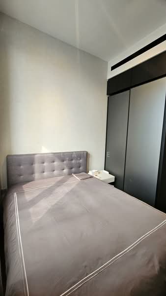Martin Modern, 10 Martin Place, 2 Bedrooms, 850 sqft, Apartment For Rent, by Elaine Tan, 500202653 - Bedroom - PropertyGuru.com.sg