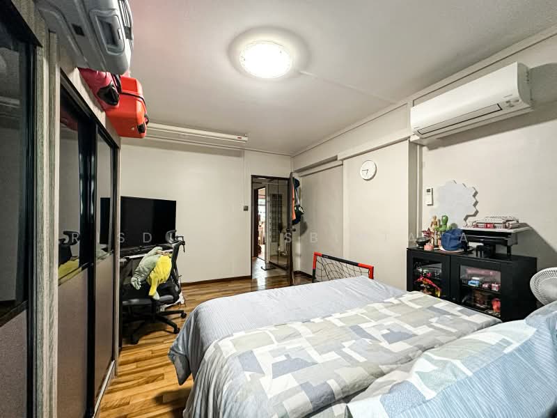827 Woodlands Street 81, 827 Woodlands Street 81, 4 Bedrooms, 1,582 sqft, HDB Flat For Sale, by Risdian Isbintara, 500202656 - Bedroom - PropertyGuru.com.sg