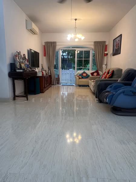 Sunrise Gardens, 51 Sunrise Gardens, 3 Bedrooms, 1,443 sqft, Condominium For Sale, by Jeffrey LCM, 500202662 - Living Room - PropertyGuru.com.sg