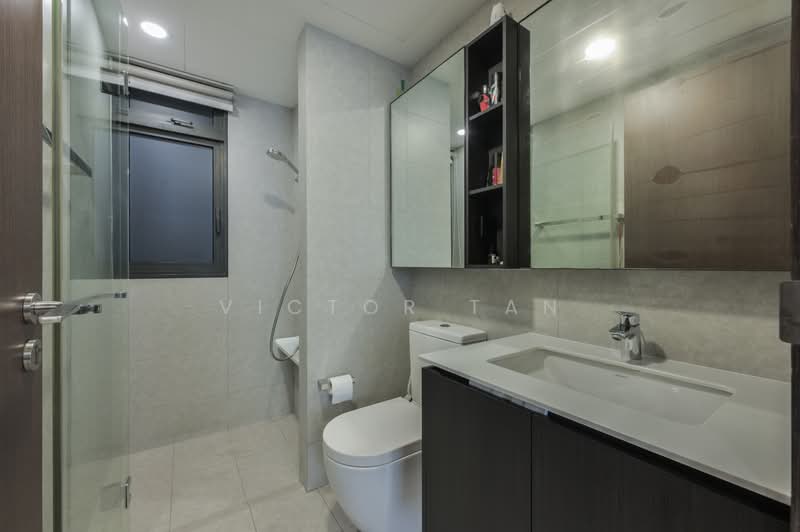 iNz Residence, 78 Choa Chu Kang Avenue 5, 4 Bedrooms, 1,216 sqft, Condominium For Sale, by Victor Tan, 500202673 - Bathroom - PropertyGuru.com.sg