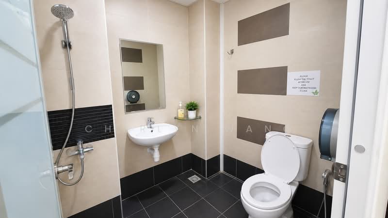 Midview City, 24 Sin Ming Lane, 1,421 sqft, Light Industrial (B1) For Rent, by Cherlyn Wang, 500202684 - Bathroom - CommercialGuru.com.sg