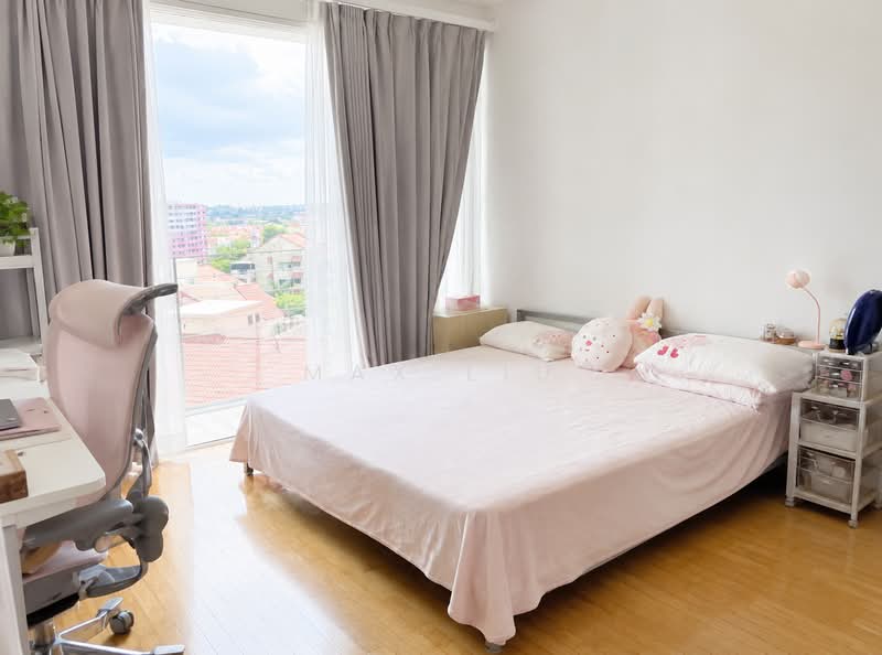 Spacious 1+S condo unit near Farrer Road MRT, Farrer Road, 1 Bedroom, 800 sqft, Condominium For Rent, by Max Liu, 500202689 - Bedroom - PropertyGuru.com.sg