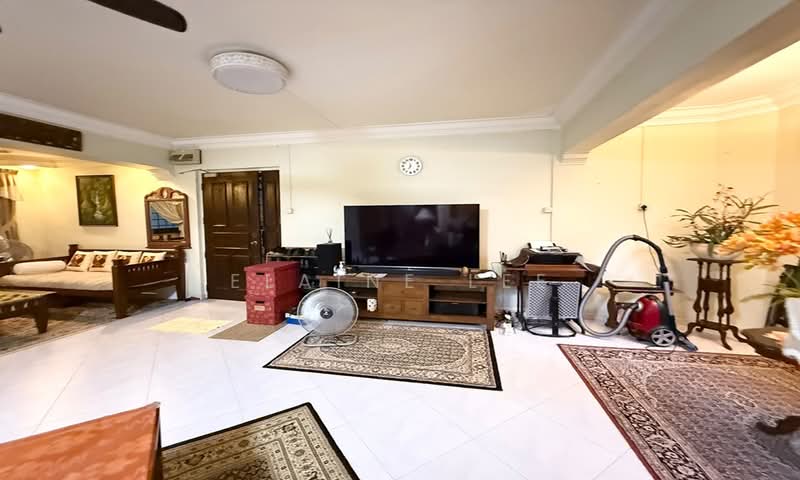 223C Compassvale Walk, 223C Compassvale Walk, 3 Bedrooms, 1,302 sqft, HDB Flat For Sale, by Elaine Lee, 500202692 - Living Room - PropertyGuru.com.sg
