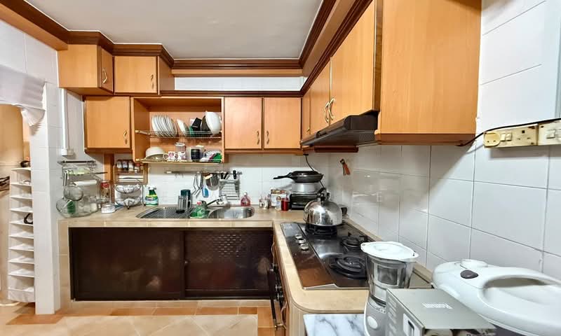 223C Compassvale Walk, 223C Compassvale Walk, 3 Bedrooms, 1,302 sqft, HDB Flat For Sale, by Elaine Lee, 500202692 - Kitchen - PropertyGuru.com.sg