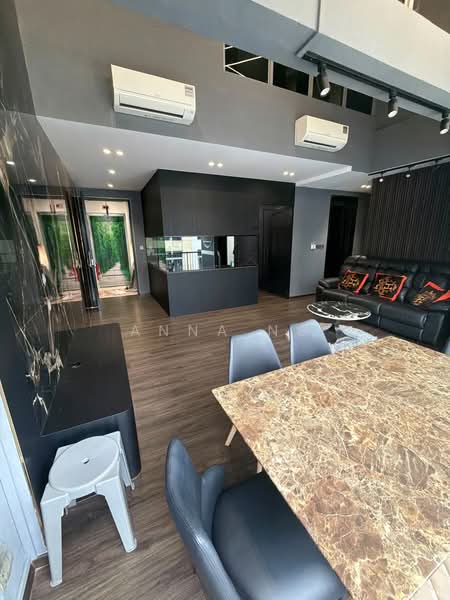 The Creek @ Bukit, 17 Toh Tuck Road, 4 Bedrooms, 1,711 sqft, Condominium For Rent, by Anna Ng, 500202694 - Living Room - PropertyGuru.com.sg