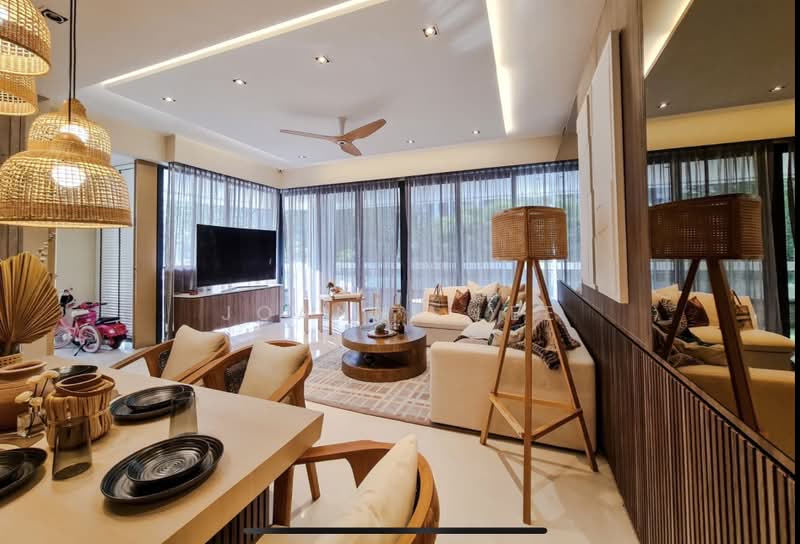 Skyline 360, 68 St. Thomas Walk, 3 Bedrooms, 2,131 sqft, Condominium For Sale, by Joanne Lee, 500202701 - Living Room - PropertyGuru.com.sg