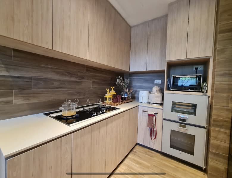 Skyline 360, 68 St. Thomas Walk, 3 Bedrooms, 2,131 sqft, Condominium For Sale, by Joanne Lee, 500202701 - Kitchen - PropertyGuru.com.sg