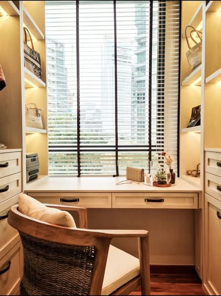 Skyline 360, 68 St. Thomas Walk, 3 Bedrooms, 2,131 sqft, Condominium For Sale, by Joanne Lee, 500202701 - Walk in ensuite with Master Bedroom - PropertyGuru.com.sg
