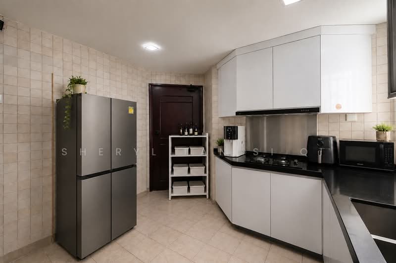 Large Freehold 3 + Family in D21 Upper Bukit Timah Road, , 4 Bedrooms, 1,528 sqft, Condominium For Sale, by Sheryl Tan Si Qi, 500202719 - Kitchen - PropertyGuru.com.sg