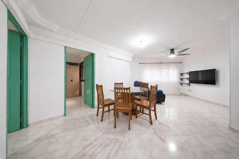 542 Woodlands Drive 16, 542 Woodlands Drive 16, 3 Bedrooms, 1,087 sqft, HDB Flat For Sale, by Jake Ong, 500202724 - Living Room - PropertyGuru.com.sg