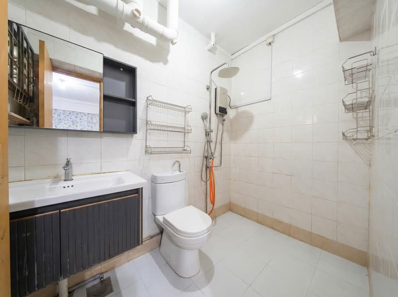 542 Woodlands Drive 16, 542 Woodlands Drive 16, 3 Bedrooms, 1,087 sqft, HDB Flat For Sale, by Jake Ong, 500202724 - Bathroom - PropertyGuru.com.sg