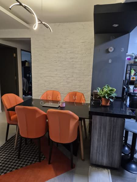 670A Edgefield Plains, 670A Edgefield Plains, Hougang / Punggol / Sengkang, 3 Bedrooms, 1,001 sqft, HDB Flat For Sale, by Soo Mun Kong (MK), 500202732 - Dining Room - PropertyGuru.com.sg