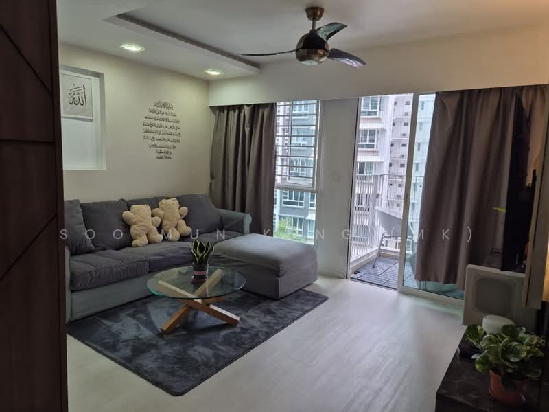 670A Edgefield Plains, 670A Edgefield Plains, Hougang / Punggol / Sengkang, 3 Bedrooms, 1,001 sqft, HDB Flat For Sale, by Soo Mun Kong (MK), 500202732 - Living Room - PropertyGuru.com.sg