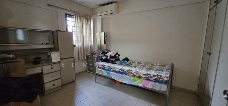 335A Smith Street, 335A Smith Street, 2 Bedrooms, 645 sqft, HDB Flat For Rent, by Edmund Lim, 500202743 - Bedroom - PropertyGuru.com.sg