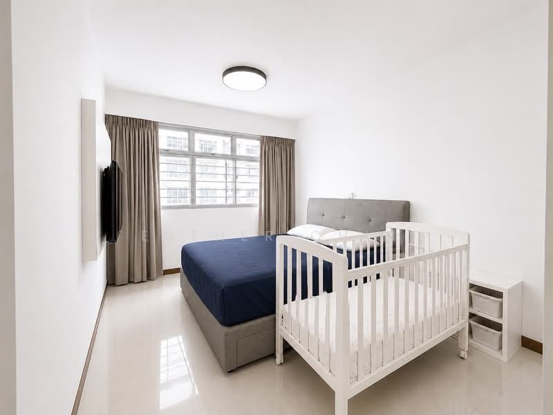 449B Bukit Batok West Avenue 9, 449B Bukit Batok West Avenue 9, 3 Bedrooms, 1,001 sqft, HDB Flat For Sale, by Esther Chin, 500202749 - Bedroom - PropertyGuru.com.sg