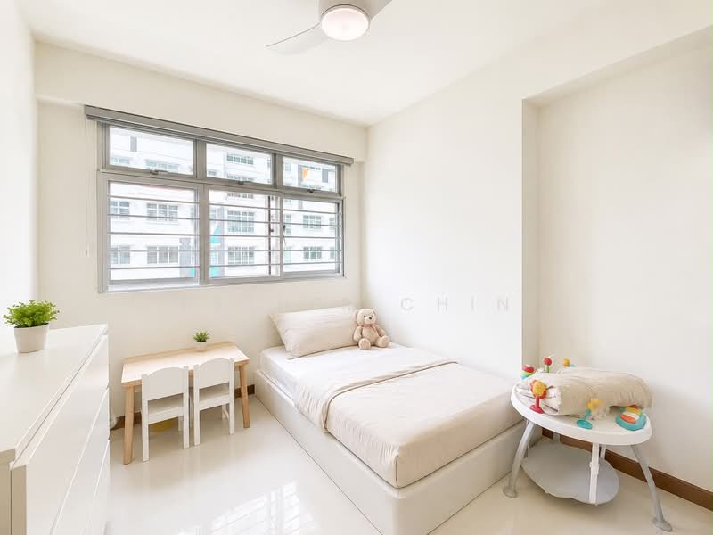 449B Bukit Batok West Avenue 9, 449B Bukit Batok West Avenue 9, 3 Bedrooms, 1,001 sqft, HDB Flat For Sale, by Esther Chin, 500202749 - Bedroom - PropertyGuru.com.sg