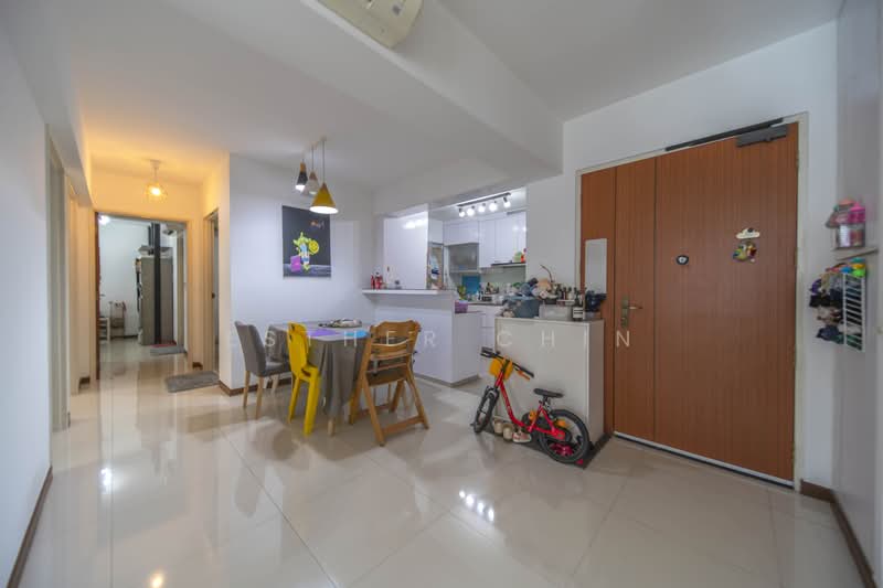 449B Bukit Batok West Avenue 9, 449B Bukit Batok West Avenue 9, 3 Bedrooms, 1,001 sqft, HDB Flat For Sale, by Esther Chin, 500202749 - Dining Room - PropertyGuru.com.sg