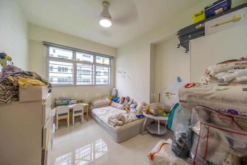 449B Bukit Batok West Avenue 9, 449B Bukit Batok West Avenue 9, 3 Bedrooms, 1,001 sqft, HDB Flat For Sale, by Esther Chin, 500202749 - Bedroom - PropertyGuru.com.sg