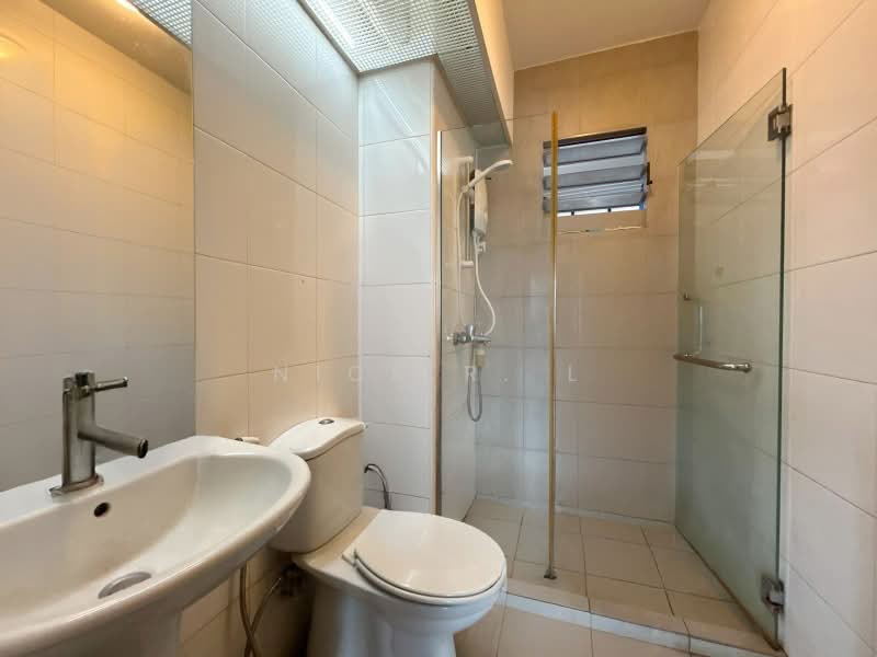 289B Punggol Place, 289B Punggol Place, 3 Bedrooms, 1,022 sqft, HDB Flat For Sale, by Nick R. L, 500202751 - Bathroom - PropertyGuru.com.sg