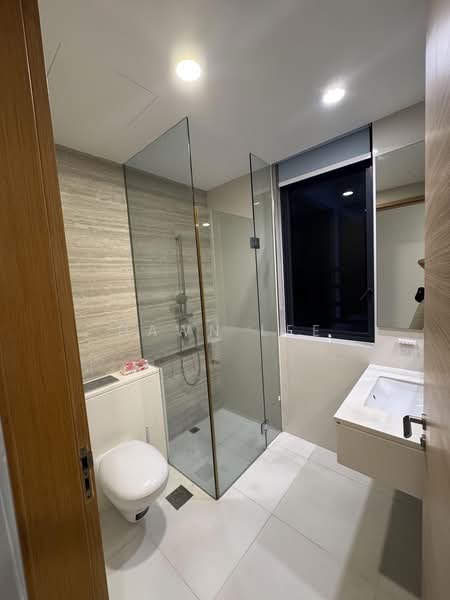 d'Leedon (Former Farrer Court), 7 Leedon Heights, 2 Bedrooms, 1,141 sqft, Condominium For Rent, by Dawn Lee, 500202752 - Bathroom - PropertyGuru.com.sg