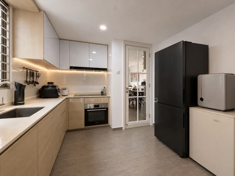 Parkview Apartments, 1 Bukit Batok Street 25, 3 Bedrooms, 1,119 sqft, Apartment For Sale, by Kevin Ong, 500202768 - Kitchen - PropertyGuru.com.sg