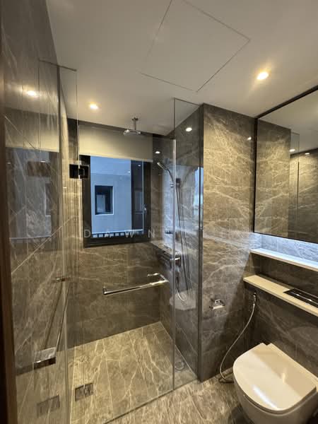 Lentor Modern, 5 Lentor Central, Mandai / Upper Thomson, 3 Bedrooms, 990 sqft, Condominium For Sale, by Dawn Lee, 500202770 - Bathroom - PropertyGuru.com.sg