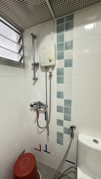 440C Fernvale Link, 440C Fernvale Link, Room Rental, 300 sqft, HDB Flat For Rent, by Shawn Lim, 500202776 - Bathroom - PropertyGuru.com.sg