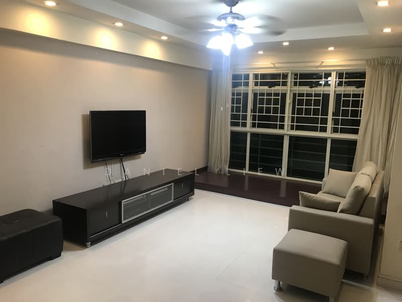 204D Punggol Field, 204D Punggol Field, 3 Bedrooms, 1,184 sqft, HDB Flat For Sale, by Daniel Liew, 500202781 - Living Room - PropertyGuru.com.sg