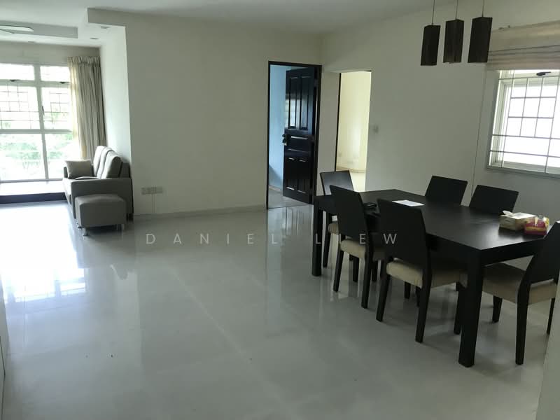 204D Punggol Field, 204D Punggol Field, 3 Bedrooms, 1,184 sqft, HDB Flat For Sale, by Daniel Liew, 500202781 - Living Room - PropertyGuru.com.sg