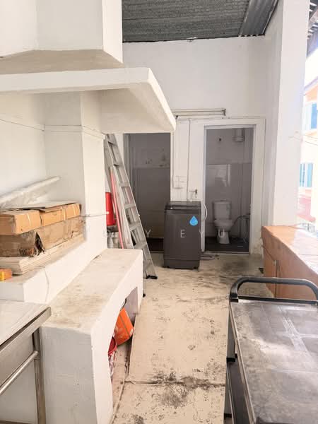 Shophouse For Residential Use, Pasir Panjang Road, 1,145 sqft, Shop / Shophouse For Rent, by Tony Eyu, 500202790 - Bathroom - CommercialGuru.com.sg