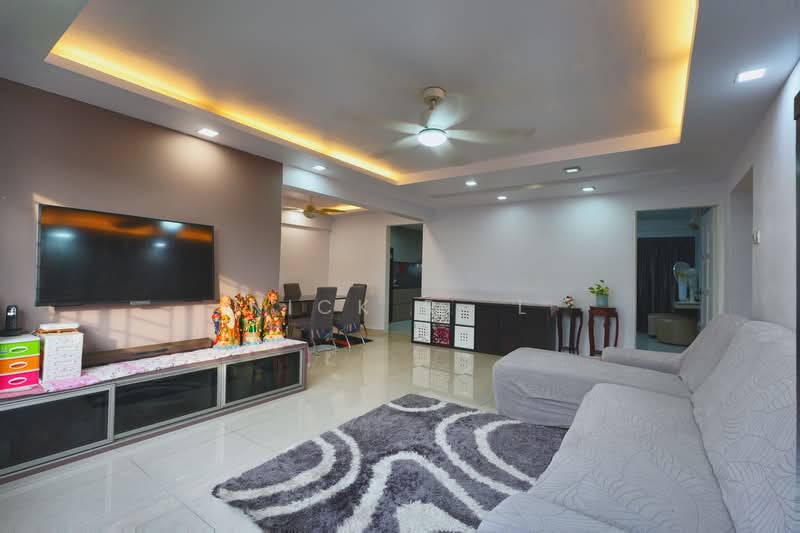 272 Yishun Street 22, 272 Yishun Street 22, 3 Bedrooms, 1,313 sqft, HDB Flat For Sale, by Nick R. L, 500202796 - Living Room - PropertyGuru.com.sg