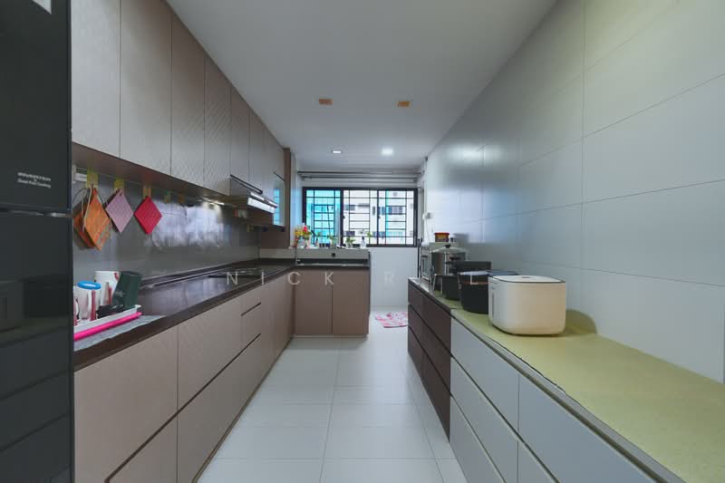 272 Yishun Street 22, 272 Yishun Street 22, 3 Bedrooms, 1,313 sqft, HDB Flat For Sale, by Nick R. L, 500202796 - Kitchen - PropertyGuru.com.sg