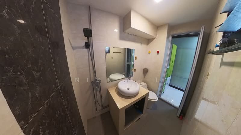 272 Yishun Street 22, 272 Yishun Street 22, 3 Bedrooms, 1,313 sqft, HDB Flat For Sale, by Nick R. L, 500202796 - Bathroom - PropertyGuru.com.sg