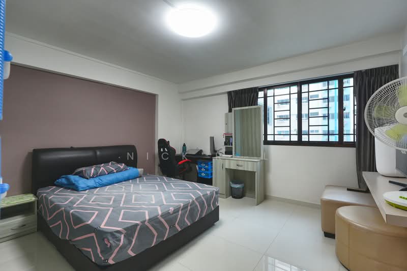 272 Yishun Street 22, 272 Yishun Street 22, 3 Bedrooms, 1,313 sqft, HDB Flat For Sale, by Nick R. L, 500202796 - Bedroom - PropertyGuru.com.sg